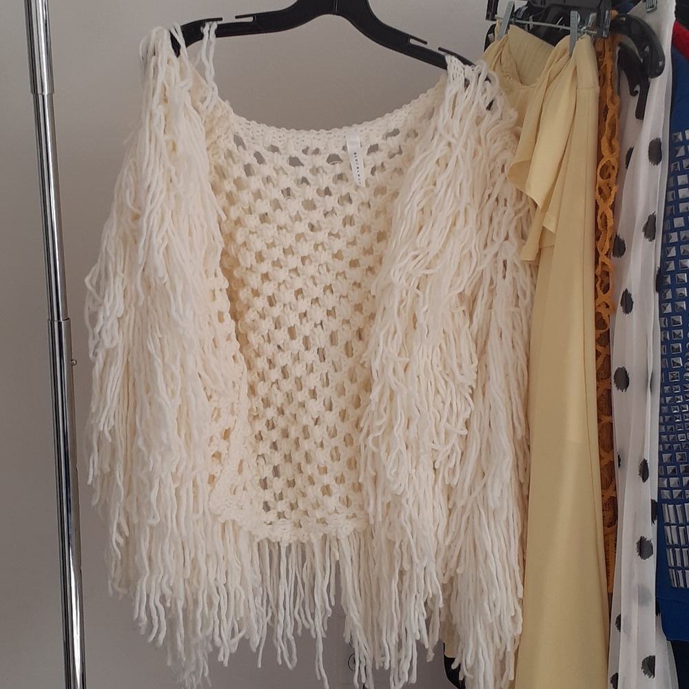 Sweater New without tags